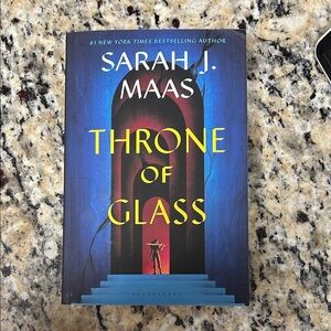 Throne of Glass by Sarah J. Maas